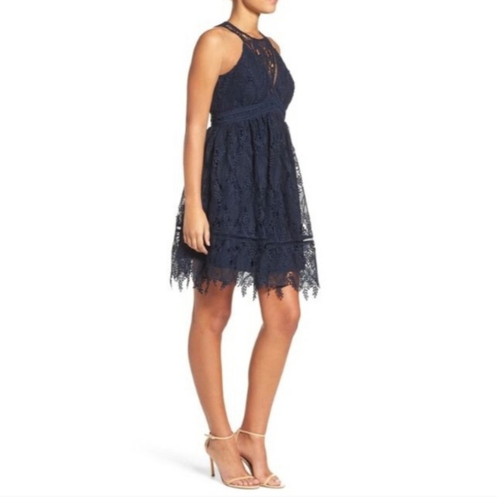 🆕️🎁 Chelsea28  Size 2, Navy dress.